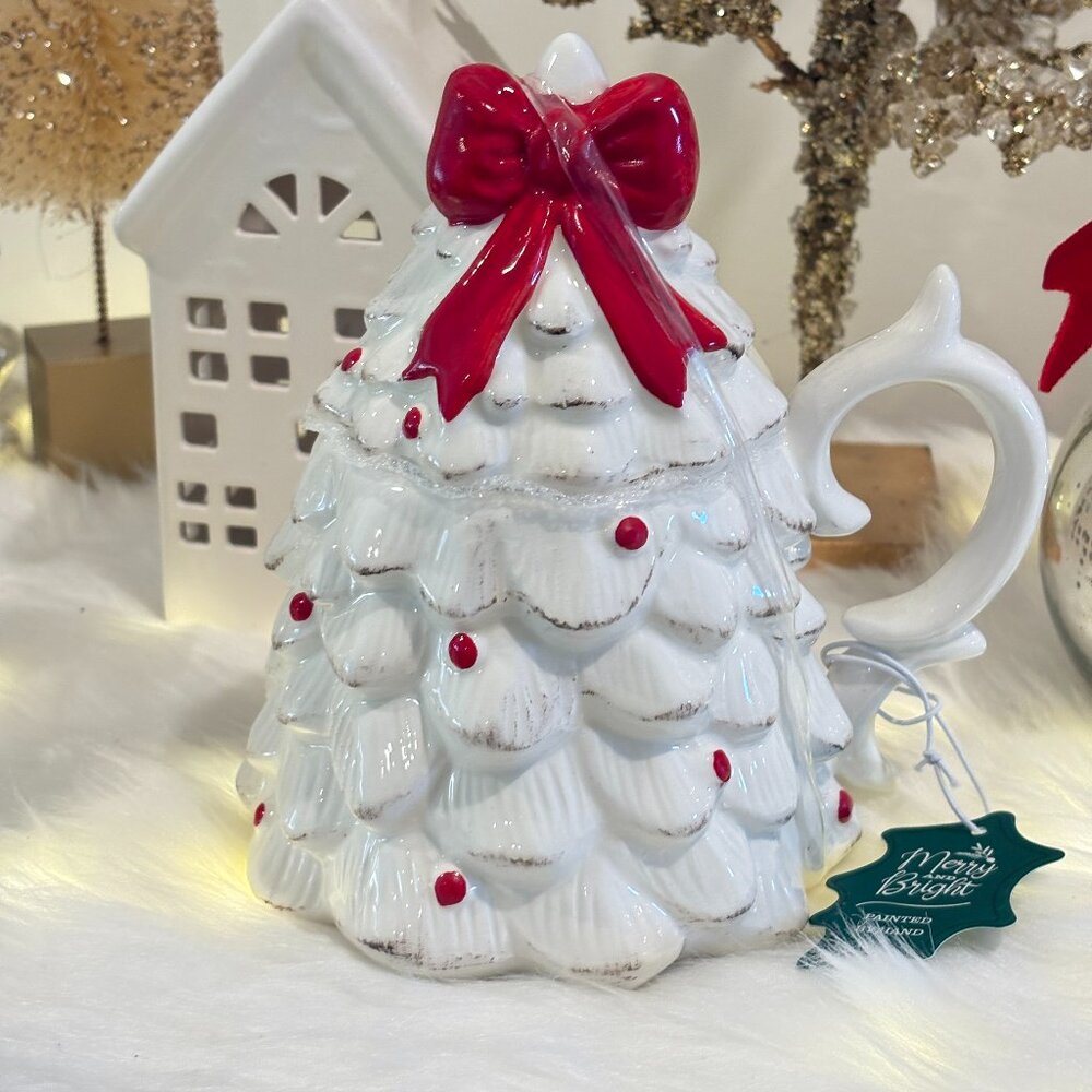 Whiten Christmas Tree Shaped Lidded Ceramic Mug With Red Bow & Ornaments 7" New